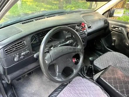 Volkswagen Golf 1993 года за 1 000 000 тг. в Алматы – фото 10