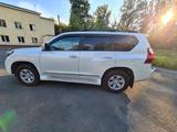 Toyota Land Cruiser Prado 2013 годаүшін16 800 000 тг. в Актобе – фото 2
