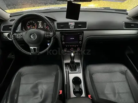 Volkswagen Passat 2014 года за 6 500 000 тг. в Актобе – фото 21