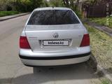 Volkswagen Bora 2001 года за 2 650 000 тг. в Алматы – фото 4