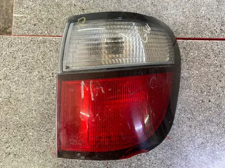 Задний правый фонарь в крыло Mazda 626 GW универсал 1997 г. В за 6 000 тг. в Караганда