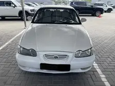 Hyundai Sonata, 1998