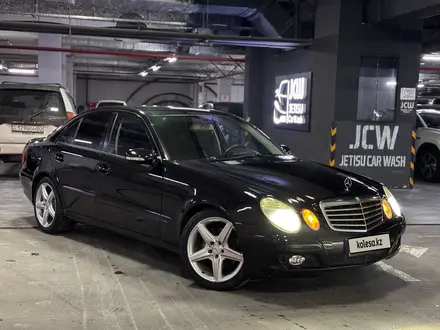 Mercedes-Benz E 500 2007 года за 8 300 000 тг. в Караганда