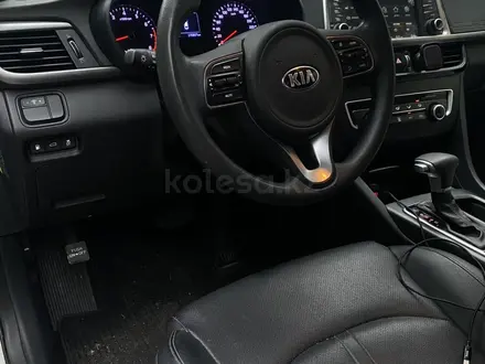 Kia K5 2015 года за 7 500 000 тг. в Алматы – фото 11