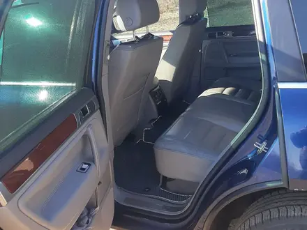 Volkswagen Touareg 2004 года за 4 000 000 тг. в Астана – фото 8