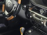 Lexus ES 300h 2012 годаүшін8 200 000 тг. в Актау – фото 5