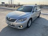 Toyota Camry 2010 года за 7 600 000 тг. в Актау – фото 2