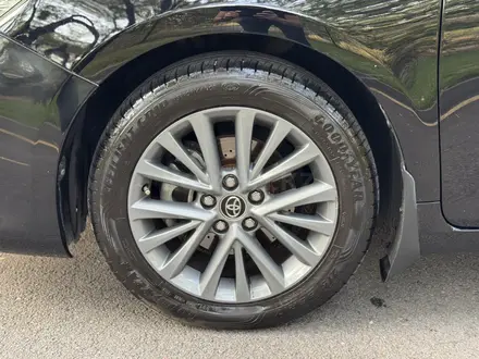 Toyota Camry 2018 года за 14 000 000 тг. в Алматы – фото 9