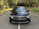 Toyota Camry 2018 года за 14 000 000 тг. в Алматы