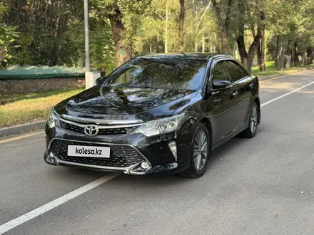 Toyota Camry 2018 года за 14 000 000 тг. в Алматы – фото 3