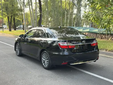 Toyota Camry 2018 года за 14 000 000 тг. в Алматы – фото 5
