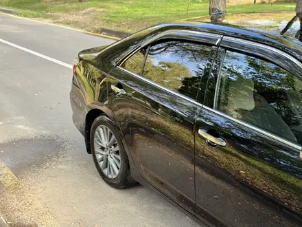 Toyota Camry 2018 года за 14 000 000 тг. в Алматы – фото 8