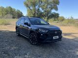 Toyota RAV4 2019 года за 10 500 000 тг. в Уральск