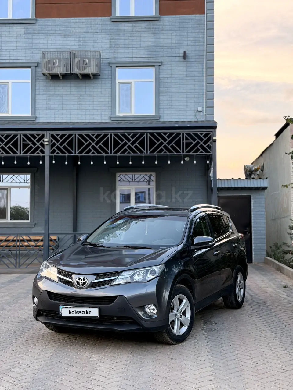 Toyota RAV4, 2014