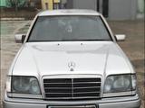 Mercedes-Benz E 220 1994 года за 2 250 000 тг. в Шымкент