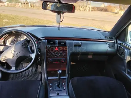 Mercedes-Benz E 230 1996 года за 2 200 000 тг. в Алматы – фото 10