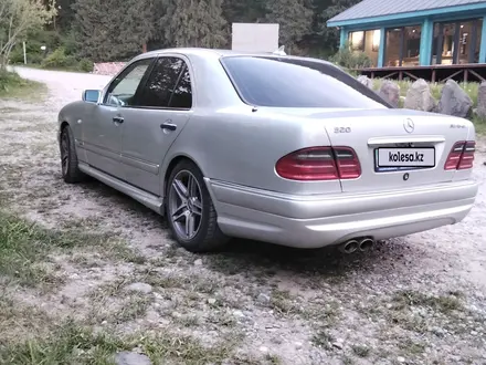 Mercedes-Benz E 230 1996 года за 2 200 000 тг. в Алматы – фото 2