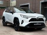 Toyota RAV4 2021 годаfor15 700 000 тг. в Астана