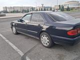 Mercedes-Benz E 230 1996 года за 1 500 000 тг. в Талдыкорган