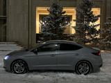 Hyundai Elantra 2019 годаfor8 300 000 тг. в Астана – фото 3