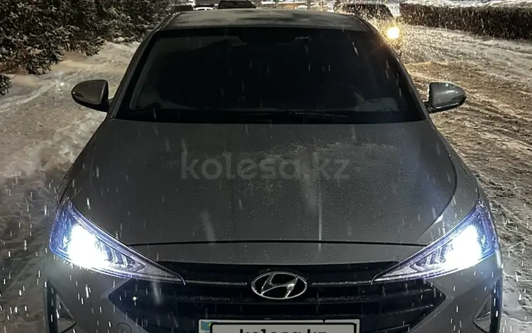 Hyundai Elantra 2019 годаfor8 300 000 тг. в Астана