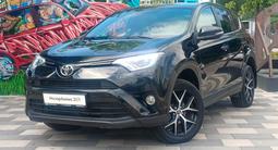 Toyota RAV4 2018 годаүшін10 300 000 тг. в Алматы