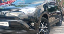 Toyota RAV4 2018 годаүшін10 300 000 тг. в Алматы – фото 4