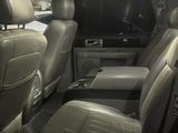Lincoln Navigator 2005 года за 5 900 000 тг. в Алматы – фото 4