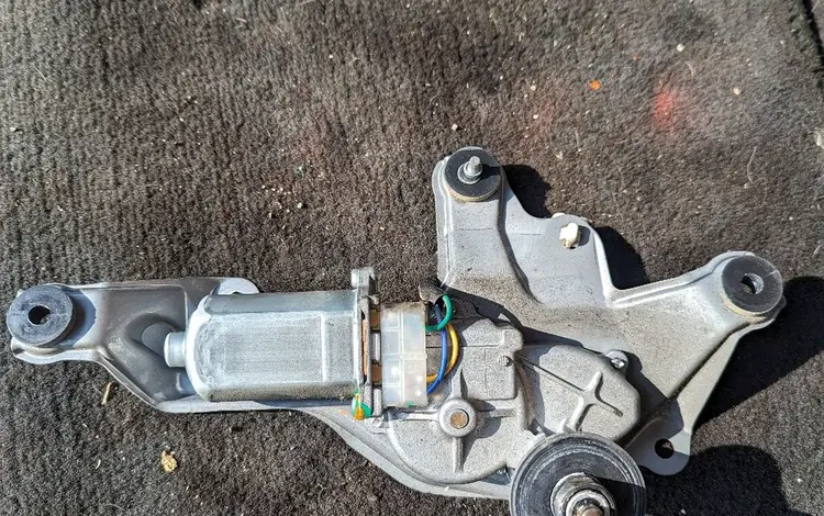 Моторчик заднего стеклоочистителя Прадо 120 GX470 за 50 000 тг. в Алматы