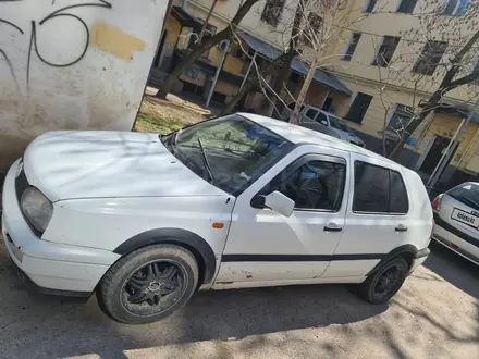 Volkswagen Golf 1994 года за 1 300 000 тг. в Есик – фото 5