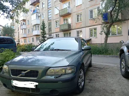 Volvo S60 2001 года за 2 600 000 тг. в Усть-Каменогорск – фото 2