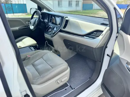 Toyota Sienna 2015 года за 10 500 000 тг. в Атырау – фото 8