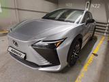 Lexus RZ 2023 года за 28 780 000 тг. в Алматы – фото 2