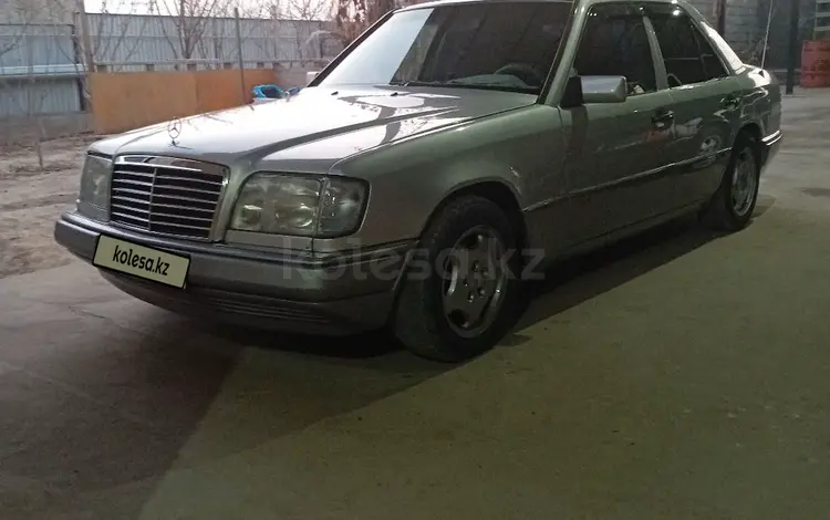 Mercedes-Benz E 220 1995 года за 2 000 000 тг. в Шардара