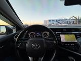 Toyota Camry 2018 годаүшін12 500 000 тг. в Семей – фото 4