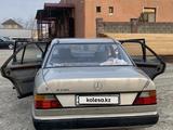 Mercedes-Benz E 230 1989 годаүшін600 000 тг. в Туркестан – фото 2