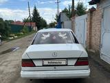 Mercedes-Benz E 200 1992 года за 2 500 000 тг. в Усть-Каменогорск – фото 2