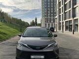 Toyota Sienna 2021 года за 21 000 000 тг. в Шымкент – фото 2