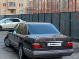 Mercedes-Benz E 220 1994 года за 2 800 000 тг. в Астана – фото 4