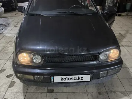 Volkswagen Golf 1992 года за 1 900 000 тг. в Алматы