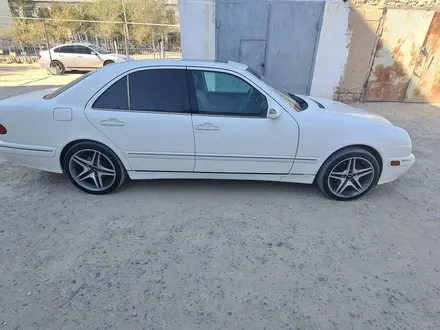 Mercedes-Benz E-Класс 2002 года за 4 500 000 тг. в Актау – фото 5