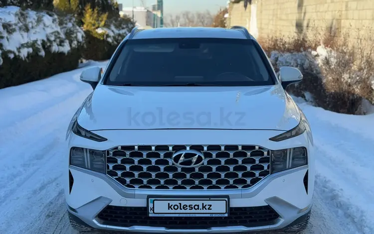 Hyundai Santa Fe 2021 годаfor15 500 000 тг. в Алматы