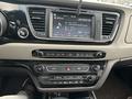 Kia Carnival 2017 года за 14 900 000 тг. в Астана – фото 21