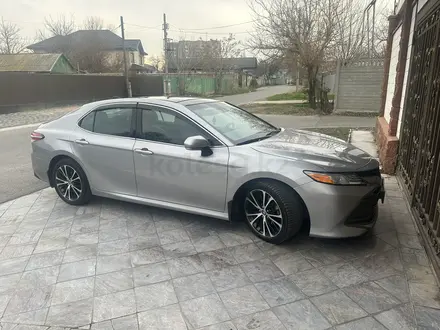 Toyota Camry 2019 года за 14 900 000 тг. в Шымкент – фото 41