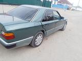 Mercedes-Benz E 200 1992 года за 1 700 000 тг. в Аральск – фото 4