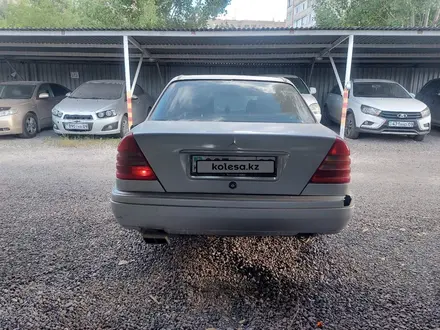 Mercedes-Benz C 180 1994 года за 1 300 000 тг. в Караганда – фото 5