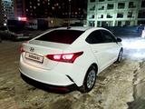 Hyundai Accent 2021 года за 7 500 000 тг. в Астана – фото 2