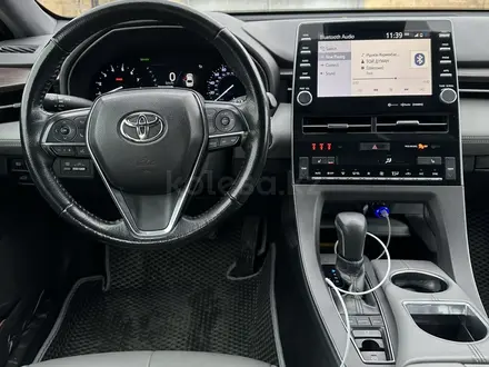 Toyota Avalon 2019 года за 14 700 000 тг. в Актау – фото 11