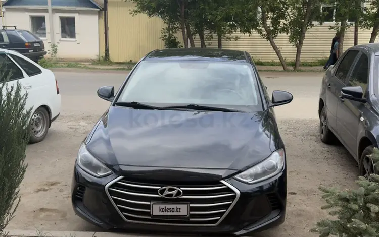 Hyundai Elantra 2017 года за 4 000 000 тг. в Уральск