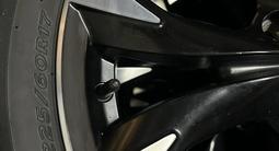 Комплект шин с дисками за 200 000 тг. в Астана – фото 4